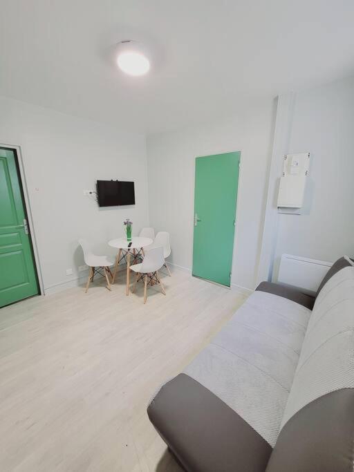 Appartement Proche St Denis "Appart 3" Пьерфит-сюр-Сен Экстерьер фото