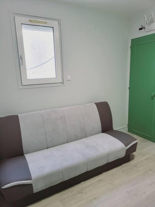 Appartement Proche St Denis "Appart 3" Пьерфит-сюр-Сен Экстерьер фото